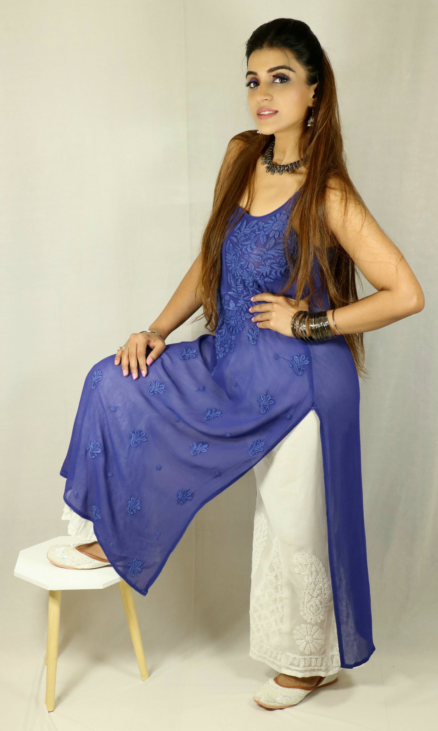 Blue Long Sleeveless Viscose/Georgette Chikankari Kurti